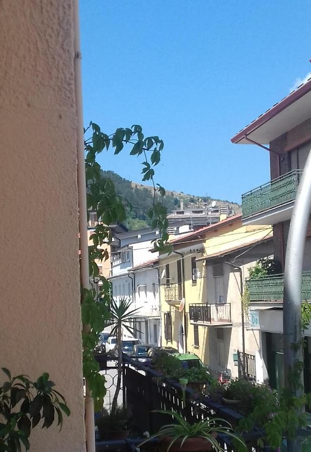 Appartamento Luzzi Tagliacozzo Ngoại thất bức ảnh